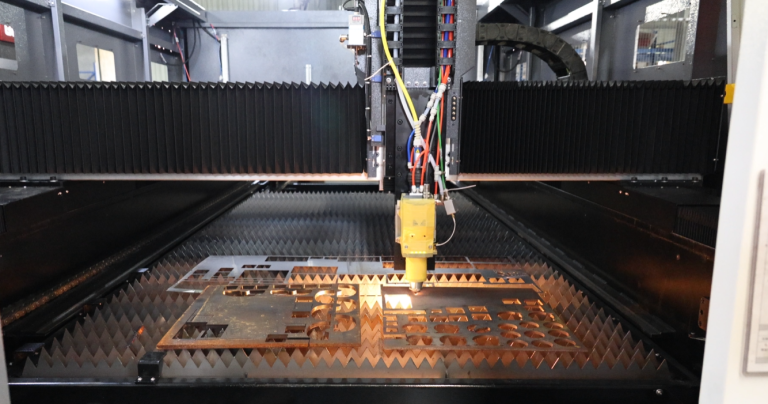 Laser Cutter vs Traditional Cutting Methods: Why Factories Are Reducing Costs and Boosting Efficiency Featured Image
